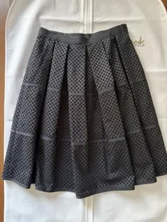 Harrods ハロッズ パンチングレース スカート ブラック 2のサムネイル