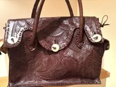 ★週末お値下げ★グレースコンチネンタル　カービングレザーバッグ　Mサイズ