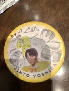 M!LK のぞいてみるく？展 吉田仁人 缶バッチ