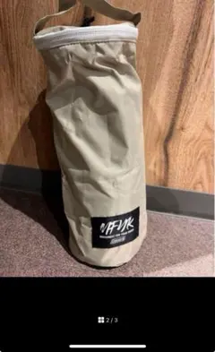 Item thumbnail for item 4b0e92e6-9bb0-4c50-bdce-e9b25bdef337