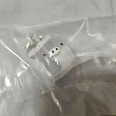 サンエックスユニバース　モノクロブー　白　クリアアクリルチャーム