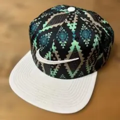 Nike ナイキ　幾何学模様 ネイティブアメリカン調キャップ