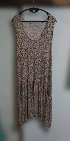 TSUMORI CHISATO ノースリーブ ワンピース 総柄のサムネイル