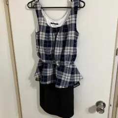 ミニワンピース　ペプラム