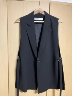 ZARA サイドスリットベスト　ブラック