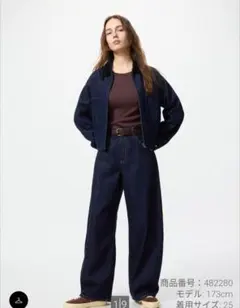 ユニクロ　バギーカーブジーンズ　ネイビー　22 裾上げ無し