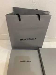BALENCIAGA 空箱 袋 シルバー - メルカリ
