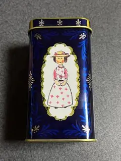 空き缶　花・女の子