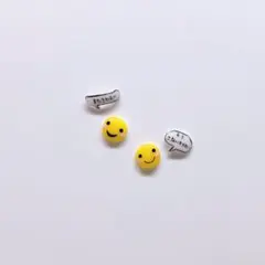 ネイルパーツ　たまごっち　まるっち