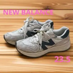 NEW BALANCE スニーカー 23.5