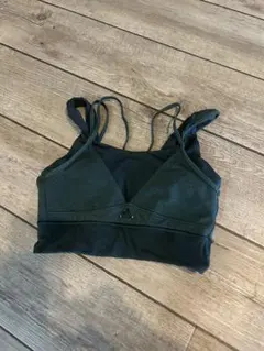 adidas レディース スポーツブラ　グリーンのサムネイル