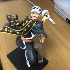 ワンピース トラファルガー・ロー フィギュア箱無しのサムネイル