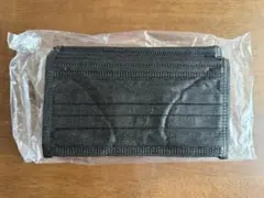 黒い使い捨て立体型マスク