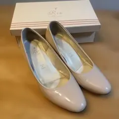 即日発送❗️リズラフィーネ 22.5パンプス ベージュ エナメル 日本製 3E