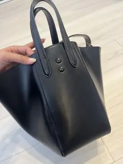 Item thumbnail for item 9afd0b4d-3fa5-43fc-9d61-edf2440b4fe6