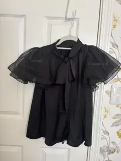 フレイアイディー　シースルー袖リボン付きブラックシャツ