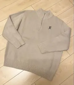 ベージュ ハーフジップニットセーター 刺繍ロゴ　GRL グレイル　メンズライク