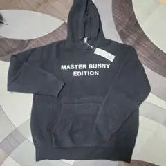 MASTER BUNNY EDITION フード付きセーター