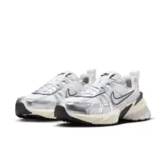 NIKE ナイキ V2K ラン 23.5 スニーカー