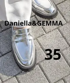 Item thumbnail for item b3abc2fd-1fdb-429b-9c3f-6f15b06f896d