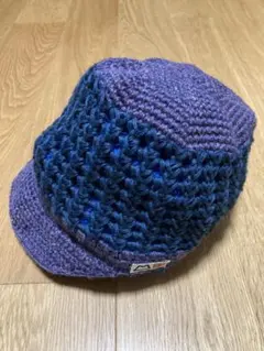 マウンテンイクイップメント 紫と青のニットキャップ