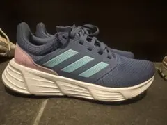 adidas Cloudfoam ネイビー/ピンク スニーカー