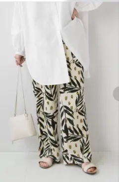 JOURNAL STANDARD relume ボタニカル柄イージーパンツ