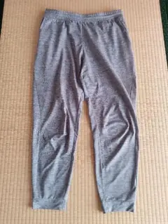 ユニクロスポーツパンツ