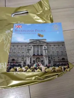 BUCKINGHAM PALACE OFFICIAL SOUVENIR GUID