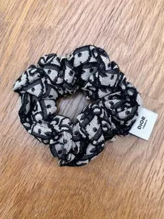 ディオール　シュシュ　ロゴ柄　ノベルティ