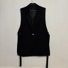 サイドスリット　ベスト　ブラック