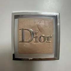 dior バックステージ　フェイス&ボディ　パウダー 1Nのサムネイル