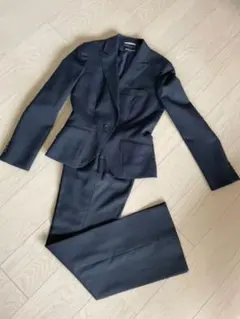 スーツカンパニー　パンツスーツ