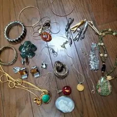 アクセサリーまとめ売りB　　昭和レトロ