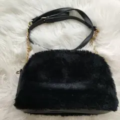 ファーチェーンバッグ　黒　ショルダーバッグ