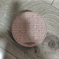 CANMAKEイルミネイティングフィニッシュパウダー　〜Abloom〜01