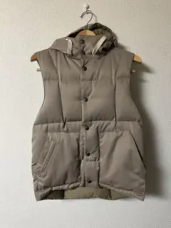 エンジニアードガーメンツ　ダウンベスト　Sサイズ