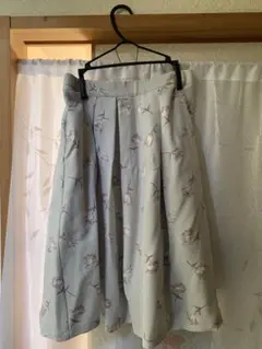 earth music&ecology フラワープリントタックスカート