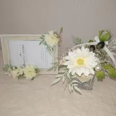お供え花とメモリアルフレーム