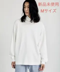 ★新品未使用タグ付き）WYM ホワイト タートルネック WYls135　Mサイズ
