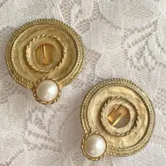 Item thumbnail for item 93367634-3862-4d76-9b71-ef136432c3eb