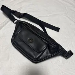 コーチ　COACH ブラックレザー ボディバッグ