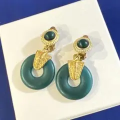 ヴィンテージ アクセサリー　イヤリング　ゴールド　グリーン　クリップ式　レトロ