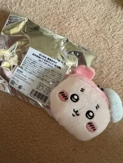 ちいかわ 古本屋 カニちゃん 東京駅限定 おかおバッジ