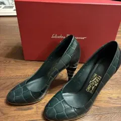 フェラガモ　パンプスのサムネイル