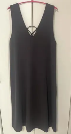 pink adobe Vネックジャンパースカート