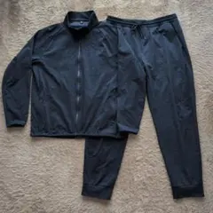ユニクロ ウルトラストレッチアクティブジャケットウルトラストレッチジョガーパンツ