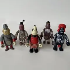 IN-CROWD Zombies 6体セット エイモストイ AMOS TOY - メルカリ