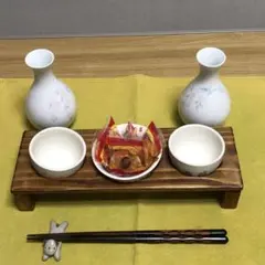 飲み比べ酒器３点セット　木製架台付き