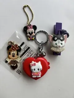 ミニーマウス ストラップ2点、ジェラトーニクリップ、♡のミラーコンパクトホルダー